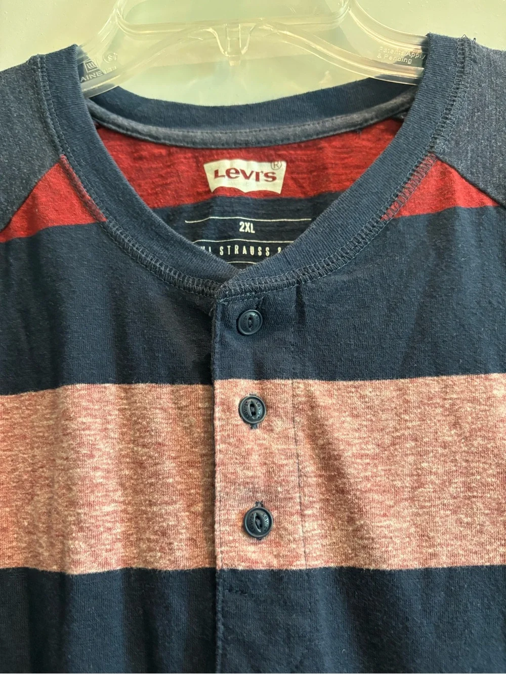 Levi’s 2XL Athletic Fit Henley T-Shirt Red Navy Striped Short Sleeve Casual Tee